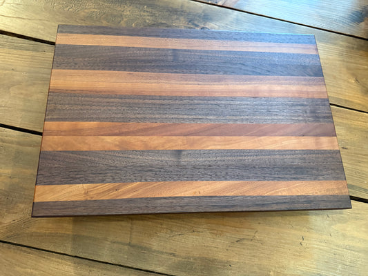 Walnut and Cherry Cutting Board 12x17.5x2 Bottom Bevel